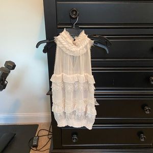 Vguc Sisley Benetton cream lace top